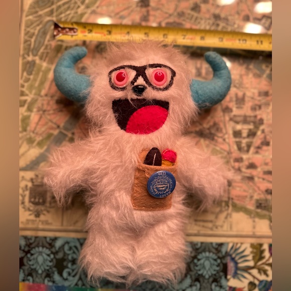 Yeti NERD Abominable Snowman Plush & Felt Doll - Picture 7 of 9